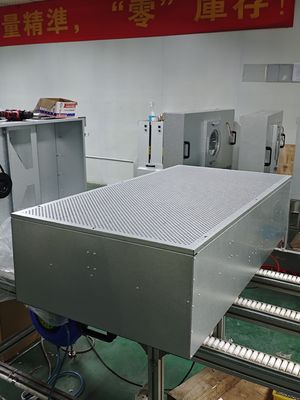 1220*620*350 mm Area di lavoro Dimensione Flusso laminare Stazione di lavoro Cornice in acciaio galvanizzato